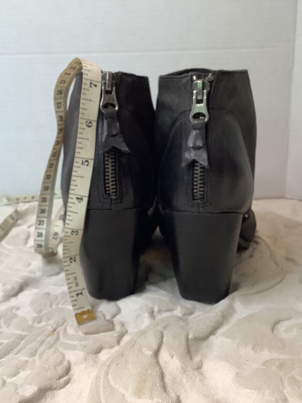 EUC OTBT leather black Patchouli open toe block heels sandals - Picture 8 of 14